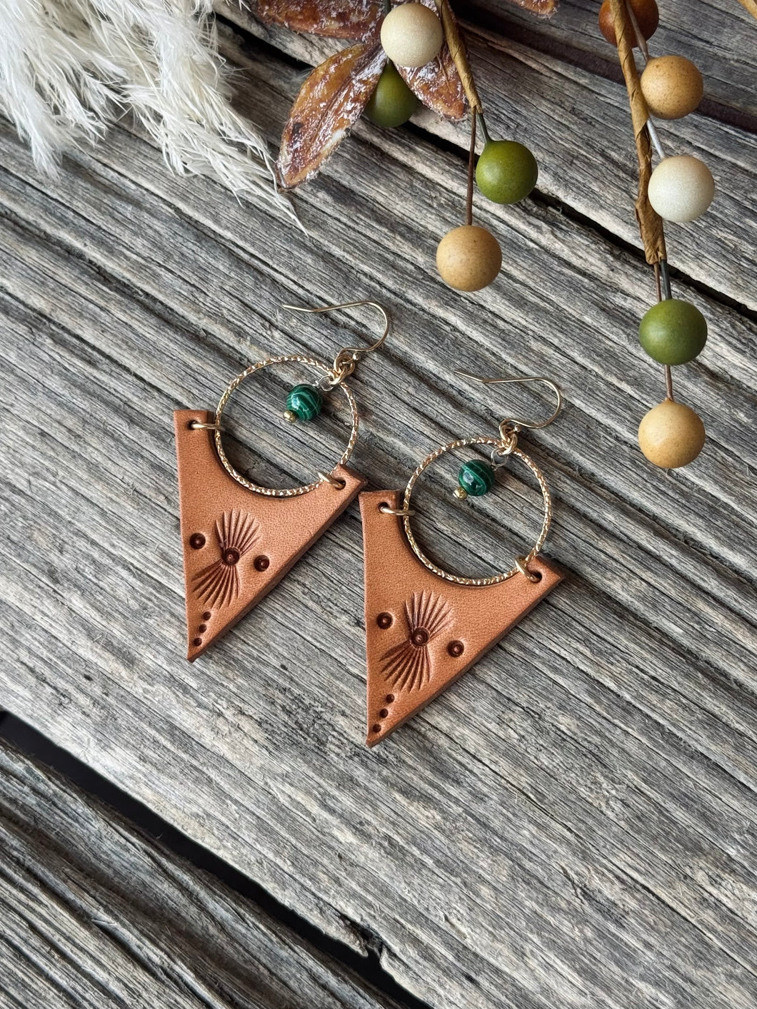 Go your own Way earrings